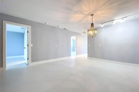 House in Holmes Beach, Florida 2 bedrooms, 109.25 sq.m. № 1833571 - photo 21