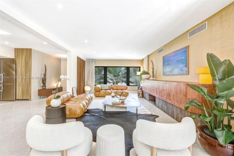 Casa en venta en Miami Shores, Florida, 5 dormitorios № 1964822 - foto 21