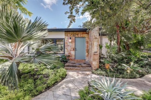 Casa en venta en Miami Shores, Florida, 5 dormitorios № 1964822 - foto 17