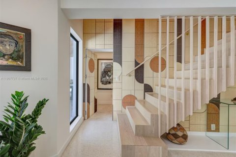 Casa en venta en Miami Shores, Florida, 5 dormitorios № 1964822 - foto 27