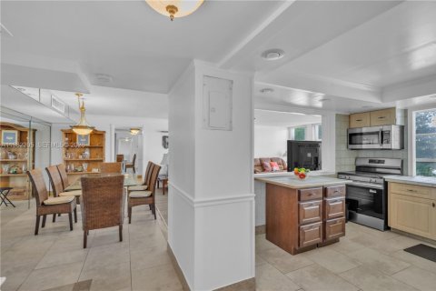 Снять в аренду кондоминиум в Халландейл-Бич, Флорида 2 спальни, 139.35м2, № 2024553 - фото 16