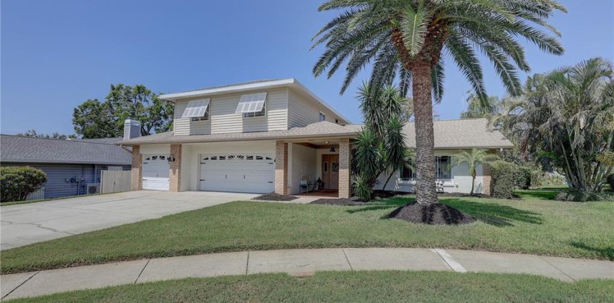 Villa ou maison à Seminole, Floride 4 chambres, 243.87 m2 № 1742589