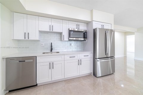 Villa ou maison à vendre à Margate, Floride: 3 chambres, 171.13 m2 № 1969439 - photo 10