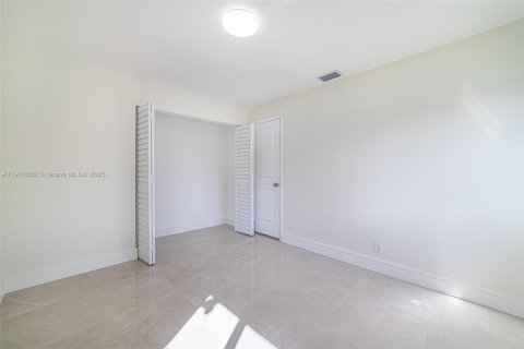 Villa ou maison à vendre à Margate, Floride: 3 chambres, 171.13 m2 № 1969439 - photo 12