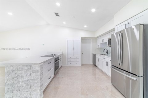 Villa ou maison à vendre à Margate, Floride: 3 chambres, 171.13 m2 № 1969439 - photo 9