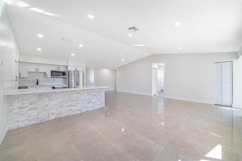 Villa ou maison à vendre à Margate, Floride: 3 chambres, 171.13 m2 № 1969439 - photo 8