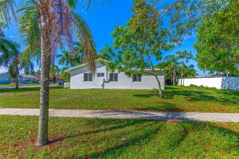 Villa ou maison à vendre à Margate, Floride: 3 chambres, 171.13 m2 № 1969439 - photo 27