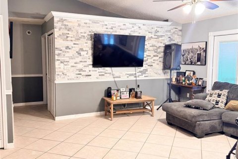 Casa en venta en Sanford, Florida, 3 dormitorios, 147.16 m2 № 1678104 - foto 4