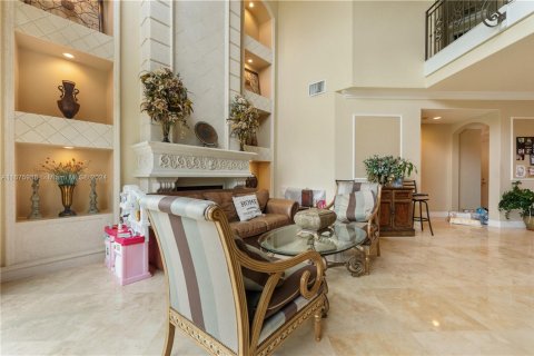 House in Wellington, Florida 6 bedrooms, 383.04 sq.m. № 1862977 - photo 8