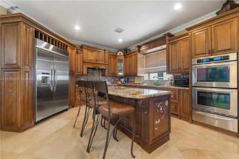 House in Wellington, Florida 6 bedrooms, 383.04 sq.m. № 1862977 - photo 14