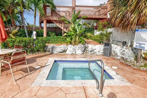 House in Deerfield Beach, Florida 2 bedrooms, 113.81 sq.m. № 1804180 - photo 23