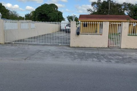 Купить виллу или дом в Майами, Флорида 4 спальни, 139.73м2, № 2035794 - фото 19