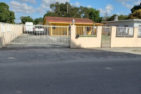 Купить виллу или дом в Майами, Флорида 4 спальни, 139.73м2, № 2035794 - фото 22