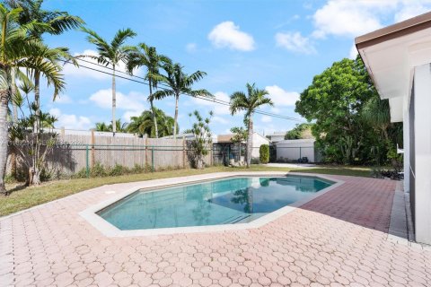 Casa en venta en Coconut Creek, Florida, 3 dormitorios, 128.86 m2 № 1996655 - foto 15