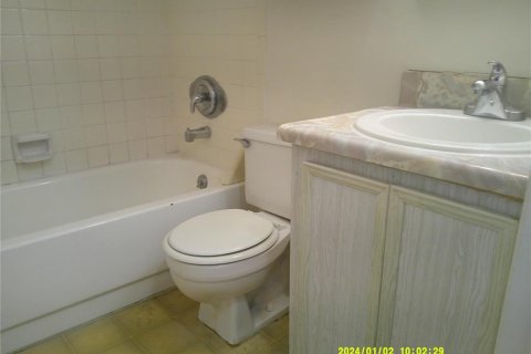 Снять в аренду таунхаус в Киссимми, Флорида 3 спальни, 92.16м2, № 2210994 - фото 18