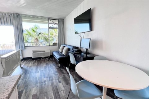 Купить кондоминиум в Раскин, Флорида 3 комнаты, 32.98м2, № 1520587 - фото 13