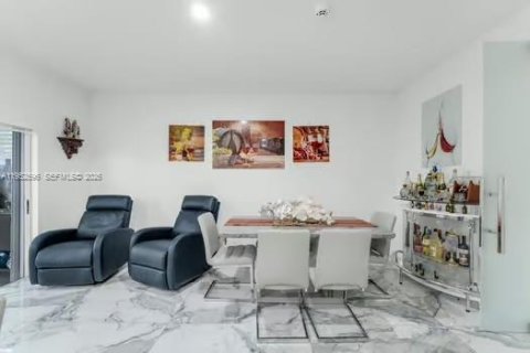 Adosado en venta en Homestead, Florida, 3 dormitorios, 149.76 m2 № 2153201 - foto 13