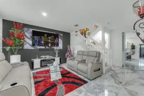 Adosado en venta en Homestead, Florida, 3 dormitorios, 149.76 m2 № 2153201 - foto 4