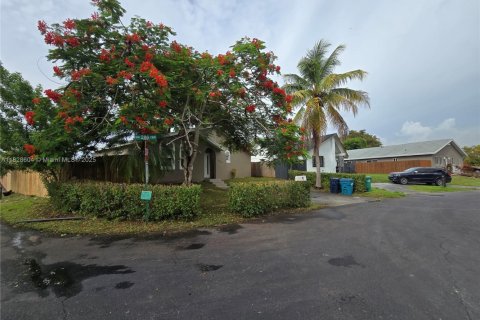 House in Homestead, Florida 2 bedrooms, 93.92 sq.m. № 1820333 - photo 3