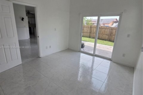 House in Homestead, Florida 2 bedrooms, 93.92 sq.m. № 1820333 - photo 26