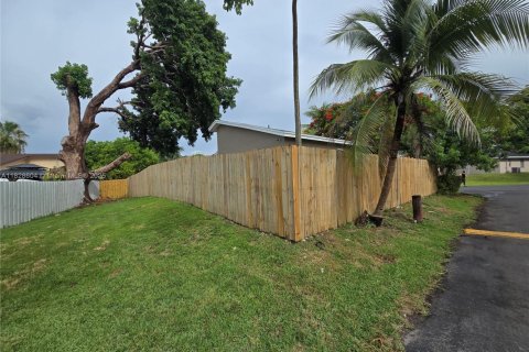House in Homestead, Florida 2 bedrooms, 93.92 sq.m. № 1820333 - photo 6