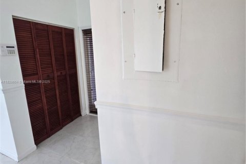 House in Homestead, Florida 2 bedrooms, 93.92 sq.m. № 1820333 - photo 9