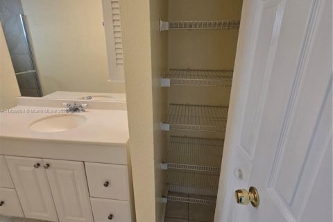 House in Homestead, Florida 2 bedrooms, 93.92 sq.m. № 1820333 - photo 16
