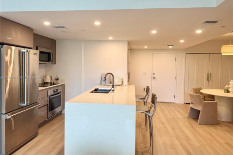 Copropriété à vendre à North Miami Beach, Floride: 2 chambres, 101.91 m2 № 2409037 - photo 25
