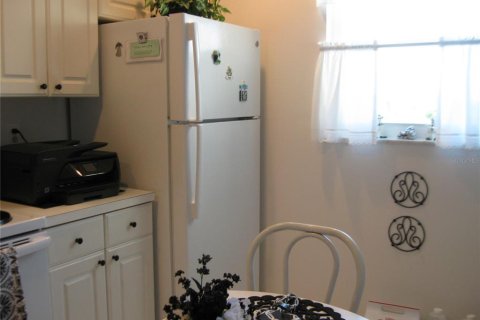 Condo in Bradenton, Florida, 2 bedrooms  № 1635805 - photo 5