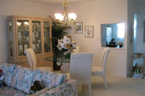Condo in Bradenton, Florida, 2 bedrooms  № 1635805 - photo 10