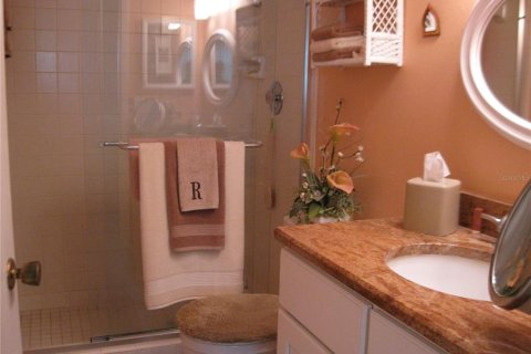 Condo in Bradenton, Florida, 2 bedrooms  № 1635805 - photo 16