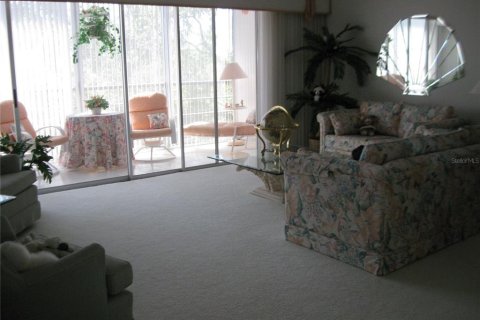 Condo in Bradenton, Florida, 2 bedrooms  № 1635805 - photo 9
