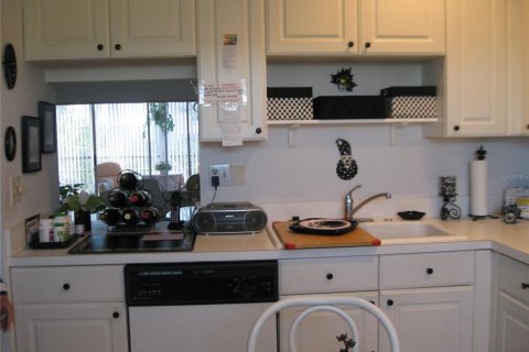 Condo in Bradenton, Florida, 2 bedrooms  № 1635805 - photo 3