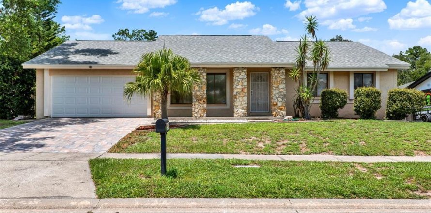 Villa ou maison à Altamonte Springs, Floride 3 chambres, 152.45 m2 № 1857842