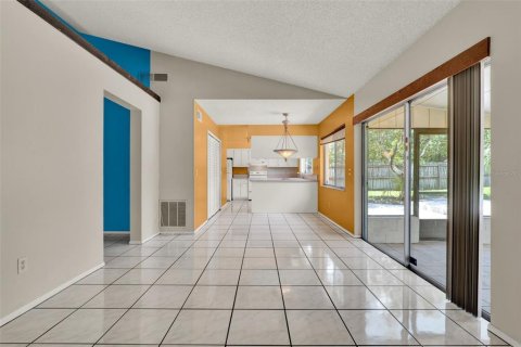 House in Altamonte Springs, Florida 3 bedrooms, 152.45 sq.m. № 1857842 - photo 6
