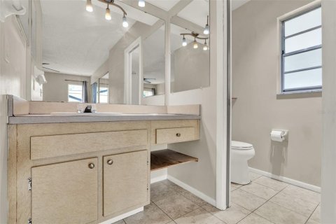 House in Altamonte Springs, Florida 3 bedrooms, 152.45 sq.m. № 1857842 - photo 11