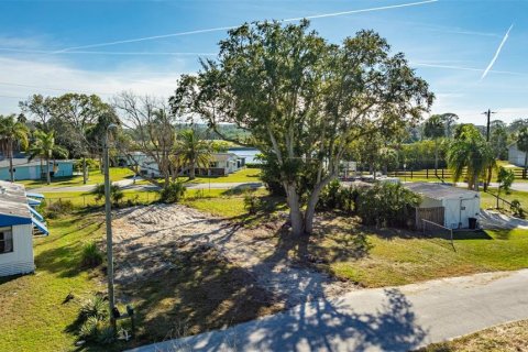 Land in New Port Richey, Florida № 2159904 - photo 3
