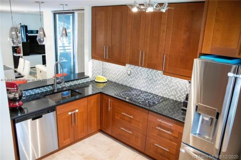 Снять в аренду кондоминиум в Авентура, Флорида 3 спальни, 106.19м2, № 2015767 - фото 2