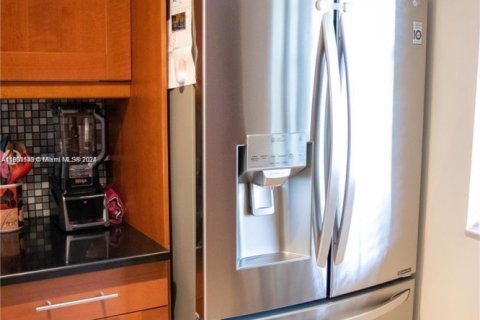 Снять в аренду кондоминиум в Авентура, Флорида 3 спальни, 106.19м2, № 2015767 - фото 4