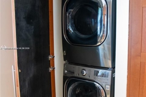 Снять в аренду кондоминиум в Авентура, Флорида 3 спальни, 106.19м2, № 2015767 - фото 5