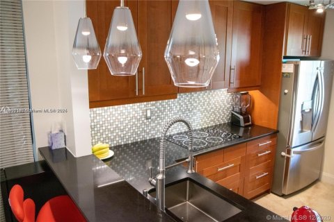 Снять в аренду кондоминиум в Авентура, Флорида 3 спальни, 106.19м2, № 2015767 - фото 3