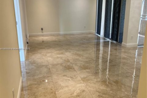 Снять в аренду кондоминиум в Авентура, Флорида 3 спальни, 106.19м2, № 2015767 - фото 11