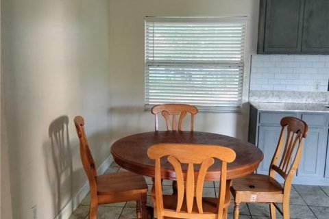 Casa en venta en Kissimmee, Florida, 3 dormitorios, 110.18 m2 № 1552673 - foto 6