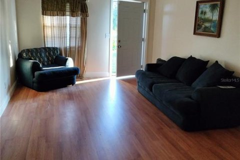 Casa en venta en Kissimmee, Florida, 3 dormitorios, 110.18 m2 № 1552673 - foto 5