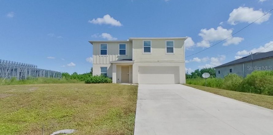 Villa ou maison à Lehigh Acres, Floride 4 chambres, 190.82 m2 № 2419235