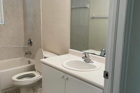 Condo in Homestead, Florida, 3 bedrooms  № 1745750 - photo 12