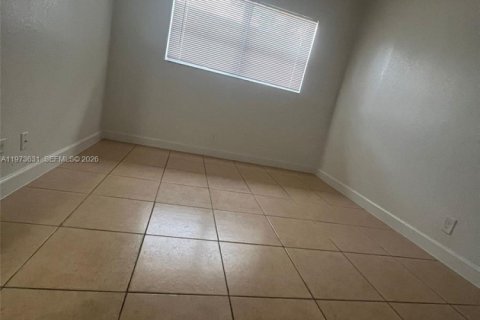 Casa en alquiler en Fort Lauderdale, Florida, 2 dormitorios, 212.37 m2 № 2080296 - foto 27