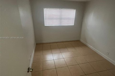 Casa en alquiler en Fort Lauderdale, Florida, 2 dormitorios, 212.37 m2 № 2080296 - foto 25