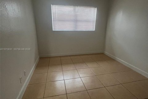 Casa en alquiler en Fort Lauderdale, Florida, 2 dormitorios, 212.37 m2 № 2080296 - foto 18