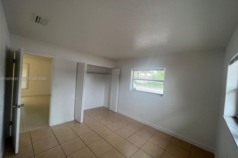 Casa en alquiler en Fort Lauderdale, Florida, 2 dormitorios, 212.37 m2 № 2080296 - foto 16